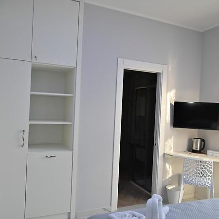 Bebsantaniellohouse1 Bed & Breakfast Napoli Dış mekan fotoğraf