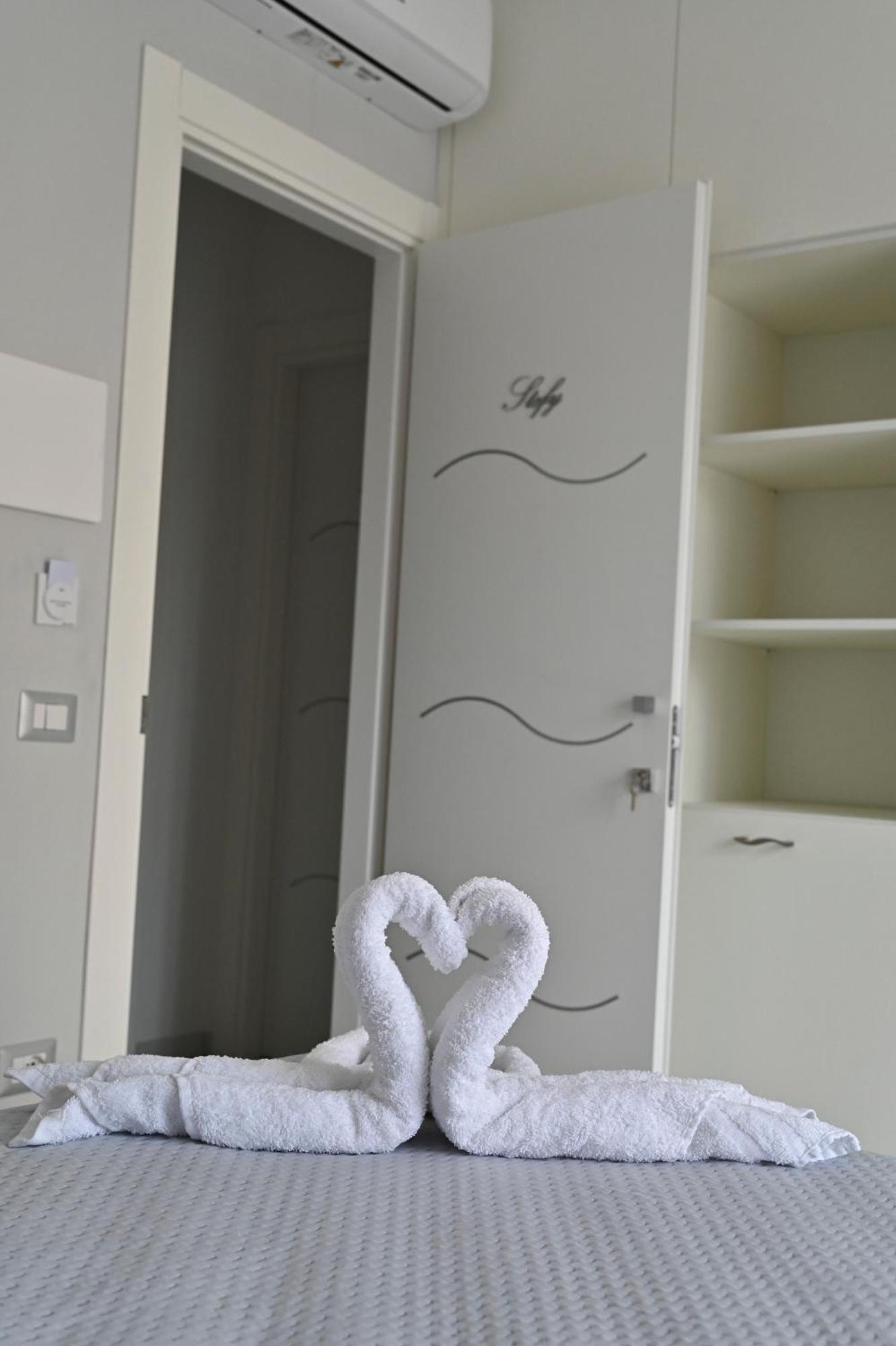 Bebsantaniellohouse1 Bed & Breakfast Napoli Dış mekan fotoğraf