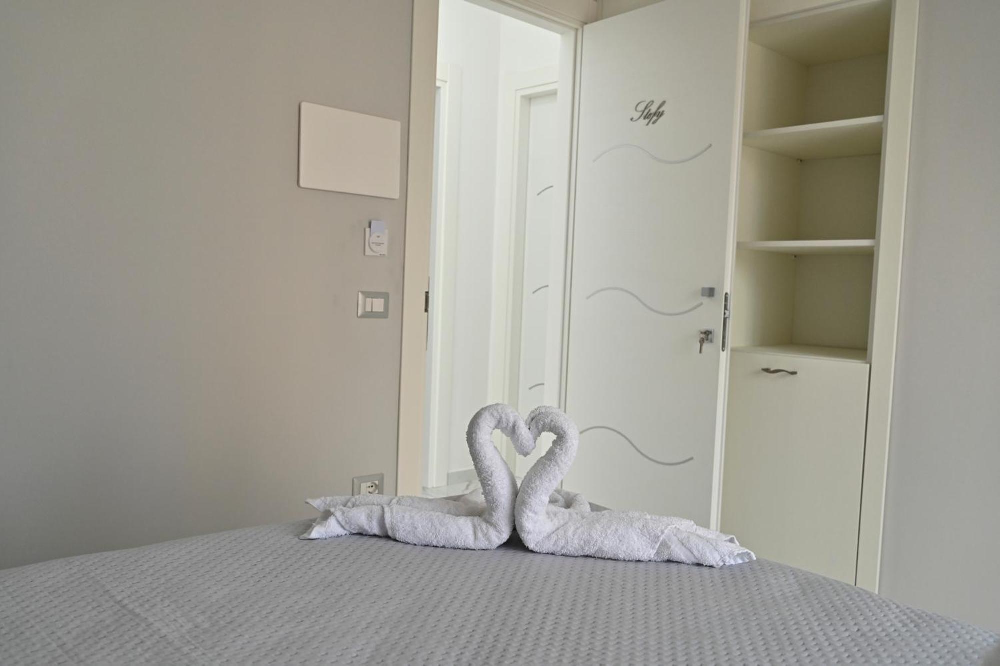 Bebsantaniellohouse1 Bed & Breakfast Napoli Dış mekan fotoğraf