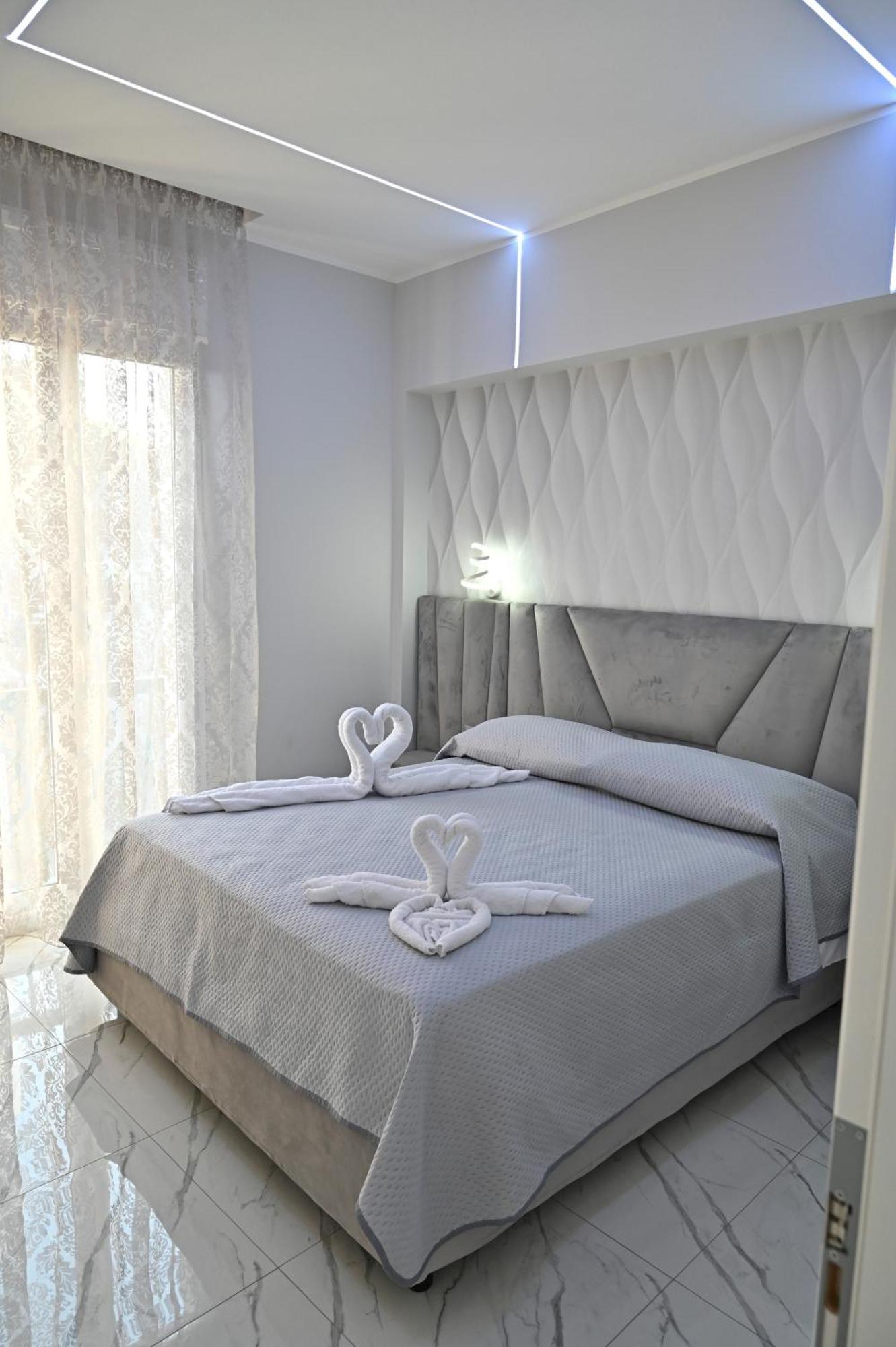 Bebsantaniellohouse1 Bed & Breakfast Napoli Dış mekan fotoğraf
